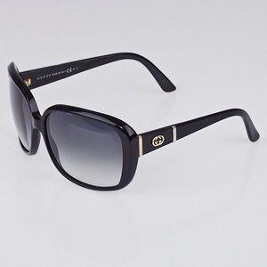 Gucci Black Sunglasses in great condition!